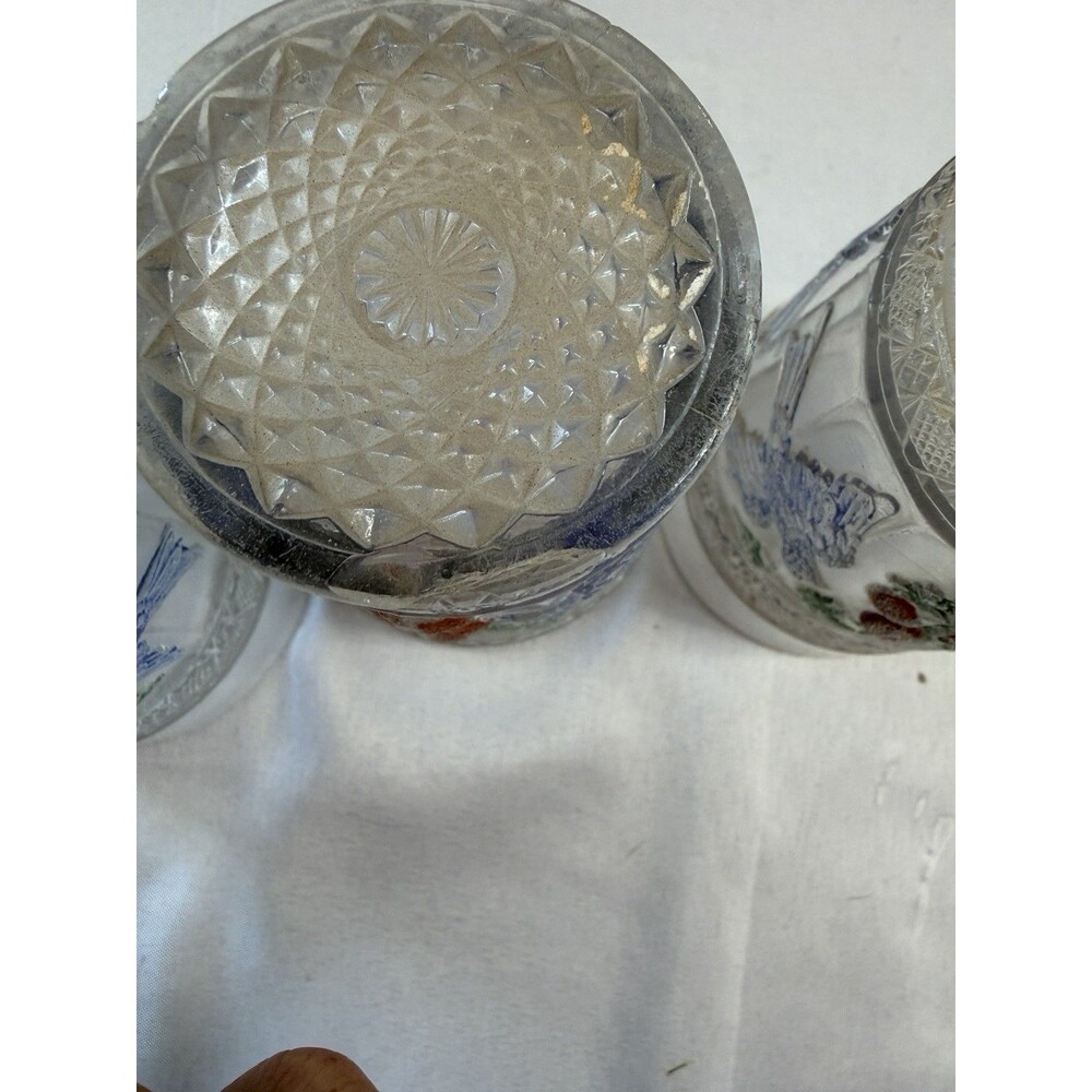 Early 1900 Indiana Glass Co. Bird And Strawberry Antique Cups - Picture 5 of 8